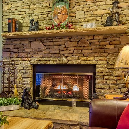 3 Decks, Mtn Views! Tree Tops By Honeybearcabins - Luxury Rain Showers, 3 King Suites, Xl Hottub, Fireplace, Bear Sightings Gatlinburg Dış mekan fotoğraf