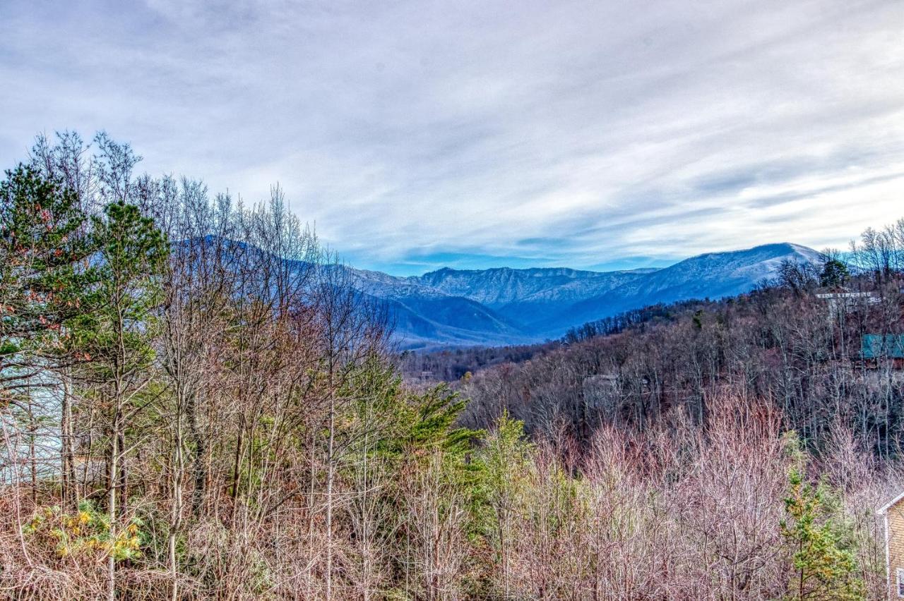 3 Decks, Mtn Views! Tree Tops By Honeybearcabins - Luxury Rain Showers, 3 King Suites, Xl Hottub, Fireplace, Bear Sightings Gatlinburg Dış mekan fotoğraf