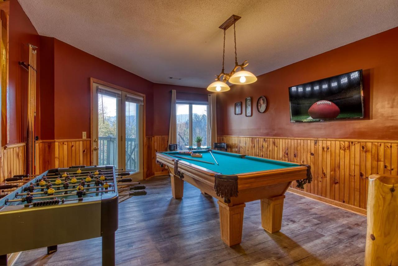 3 Decks, Mtn Views! Tree Tops By Honeybearcabins - Luxury Rain Showers, 3 King Suites, Xl Hottub, Fireplace, Bear Sightings Gatlinburg Dış mekan fotoğraf