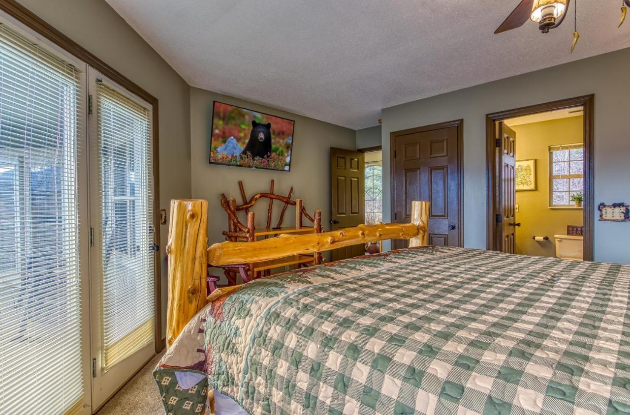 3 Decks, Mtn Views! Tree Tops By Honeybearcabins - Luxury Rain Showers, 3 King Suites, Xl Hottub, Fireplace, Bear Sightings Gatlinburg Dış mekan fotoğraf