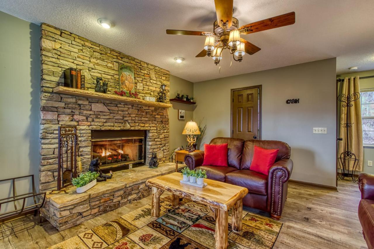 3 Decks, Mtn Views! Tree Tops By Honeybearcabins - Luxury Rain Showers, 3 King Suites, Xl Hottub, Fireplace, Bear Sightings Gatlinburg Dış mekan fotoğraf